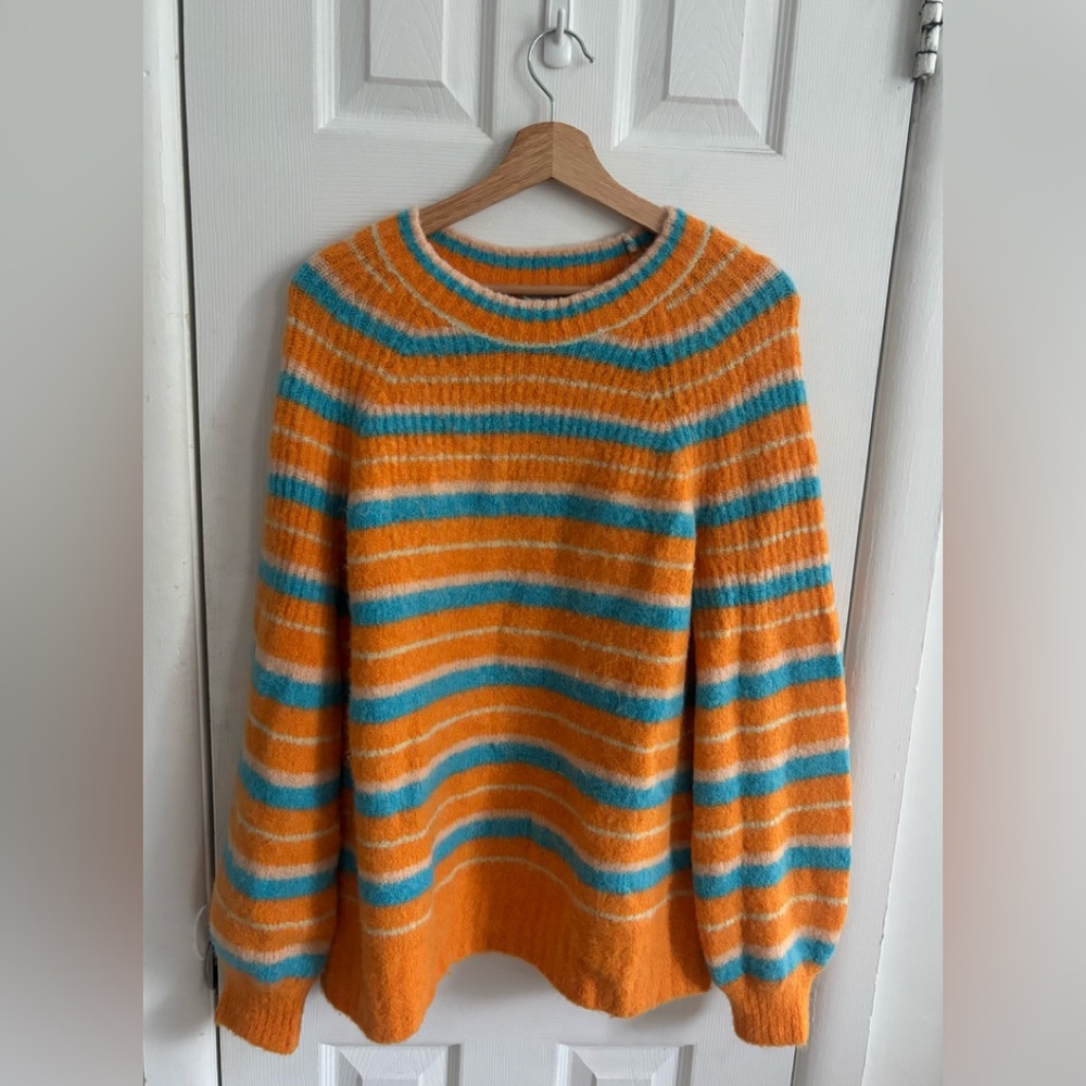 Everlane SuperFuzz Alpaca Oversized Crew Sweater